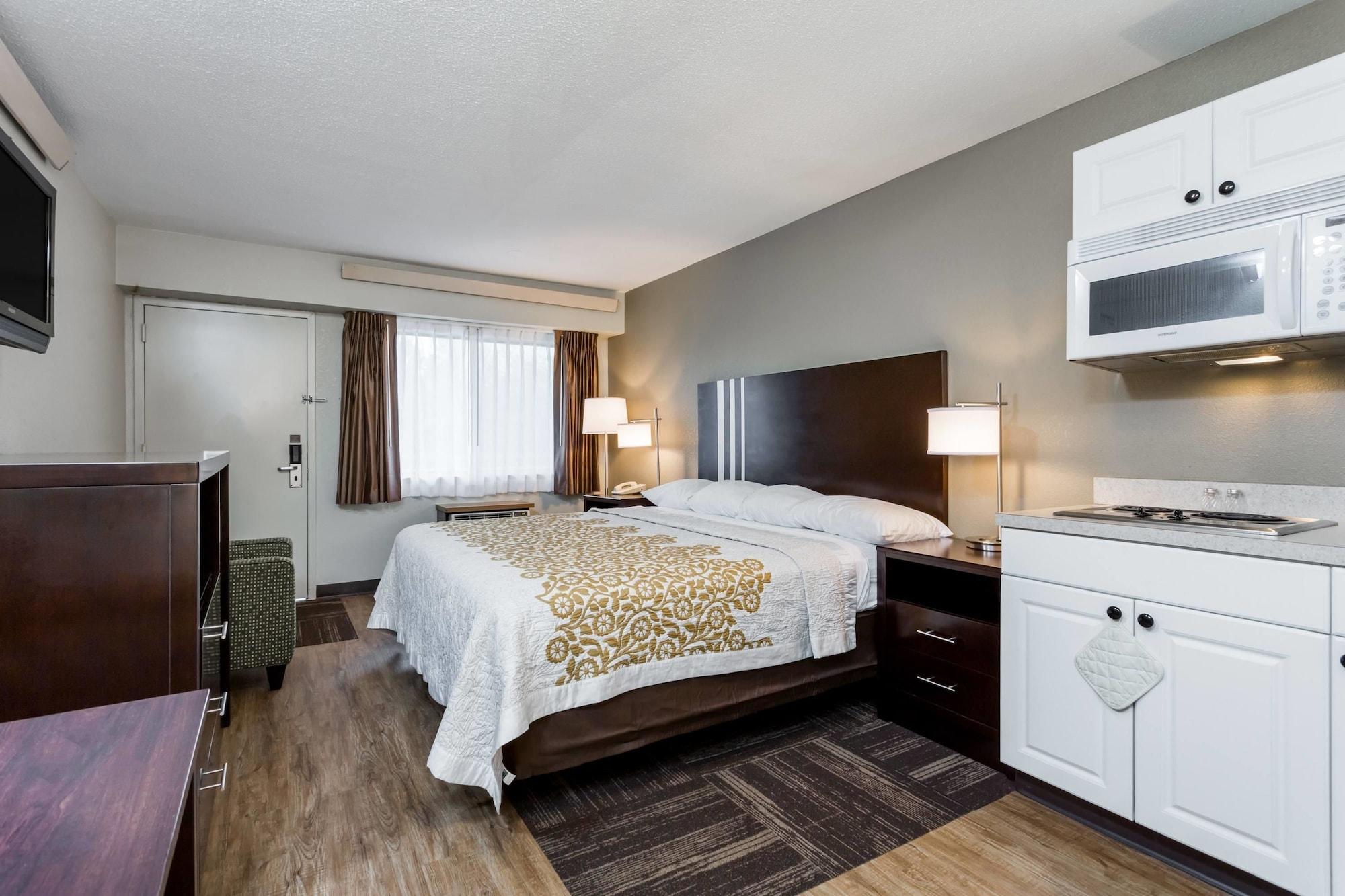 Days Inn By Wyndham Harrisburg North Εξωτερικό φωτογραφία