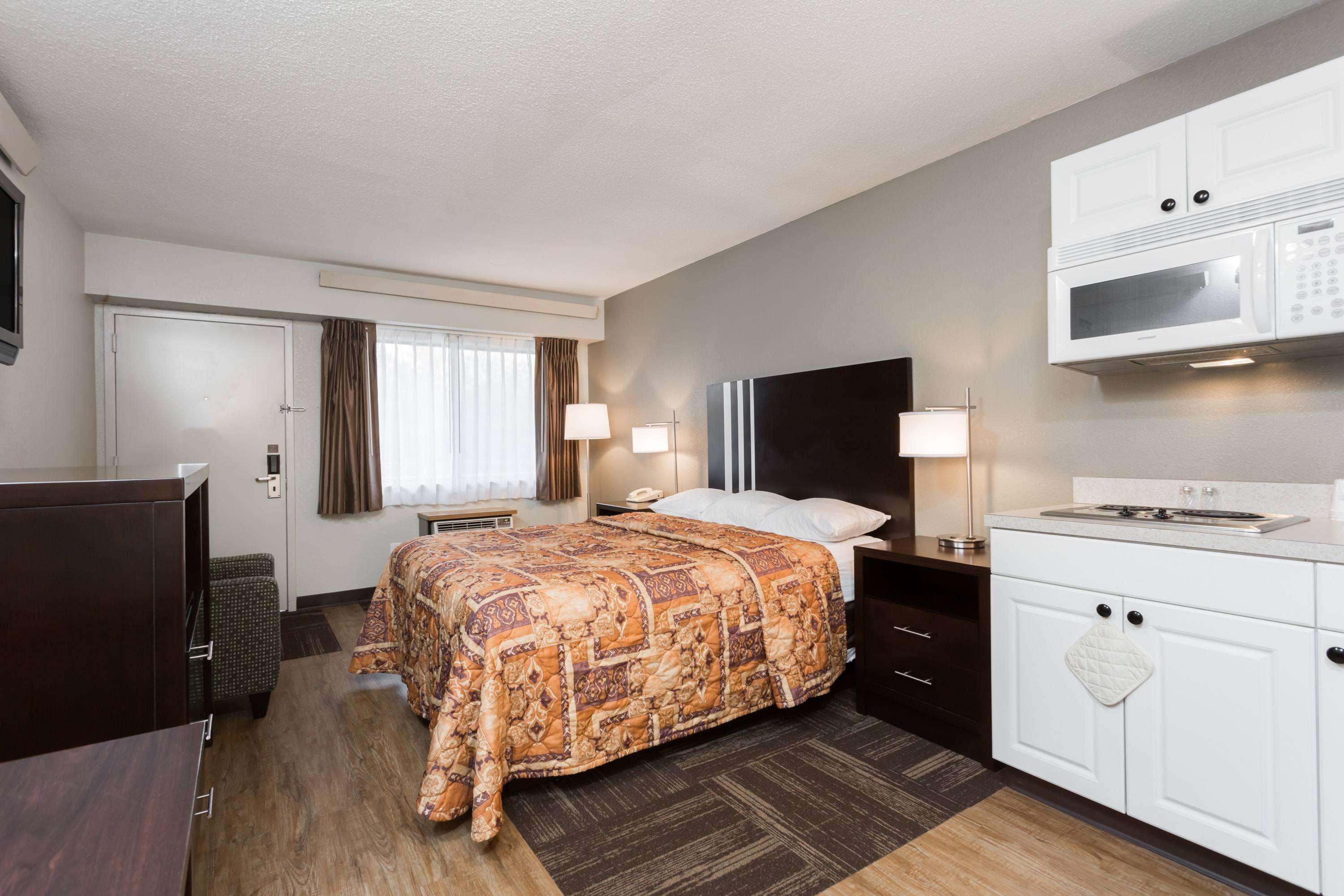 Days Inn By Wyndham Harrisburg North Εξωτερικό φωτογραφία