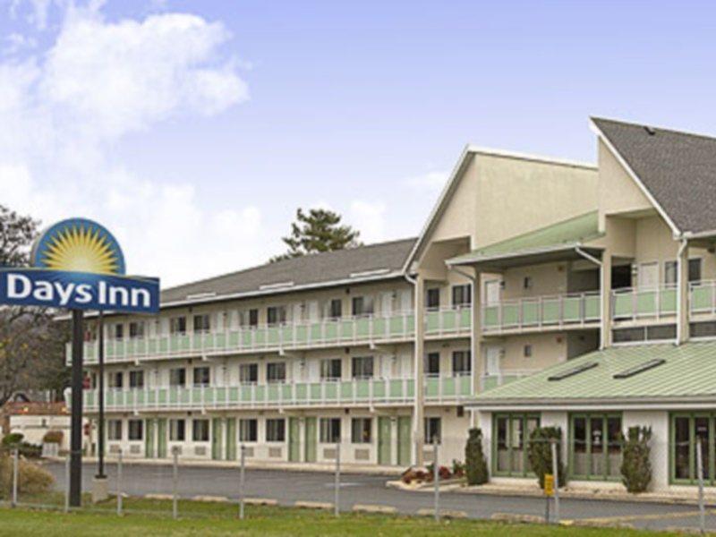 Days Inn By Wyndham Harrisburg North Εξωτερικό φωτογραφία