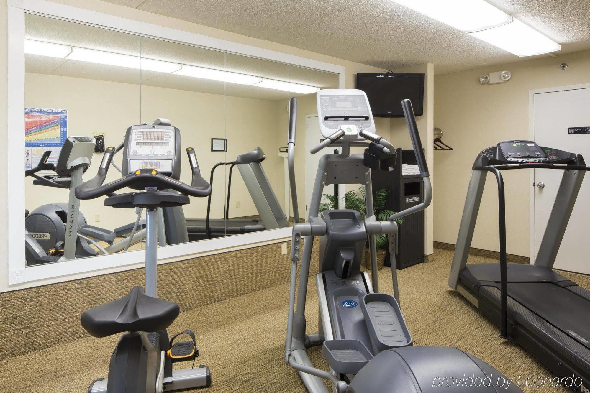 Days Inn By Wyndham Harrisburg North Εξωτερικό φωτογραφία